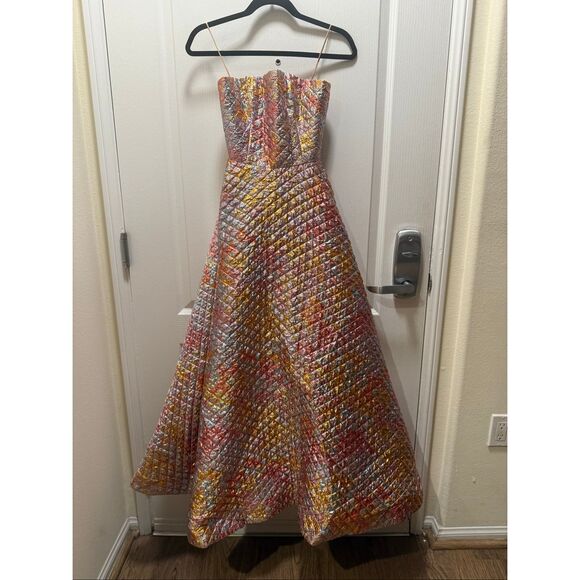 HELSI Celine Strapless Metallic Shimmer Applique Gown Wedding Size XS Preloved - Picture 4 of 8